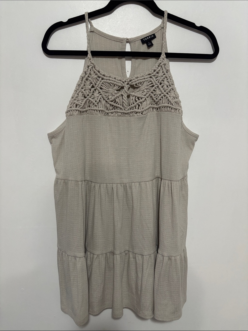 TORRID Taupe Macrame Crochet Neckline Tiered Cami Tank Top Size 2 - Picture 2 of 5